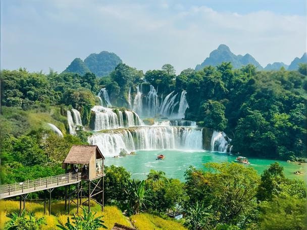 <b>德天跨国瀑布一日游【2人-8人小团】</b>