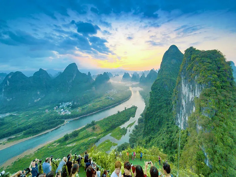 <b>桂林象鼻山•漓江阳朔•全景大漓江•遇龙河竹筏 3天2晚游【精华桂林】</b>
