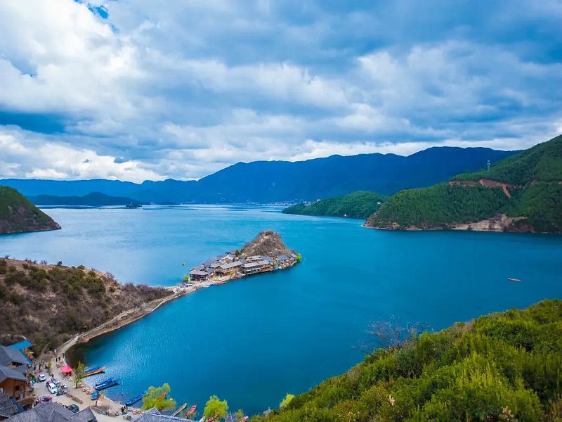 泸沽湖