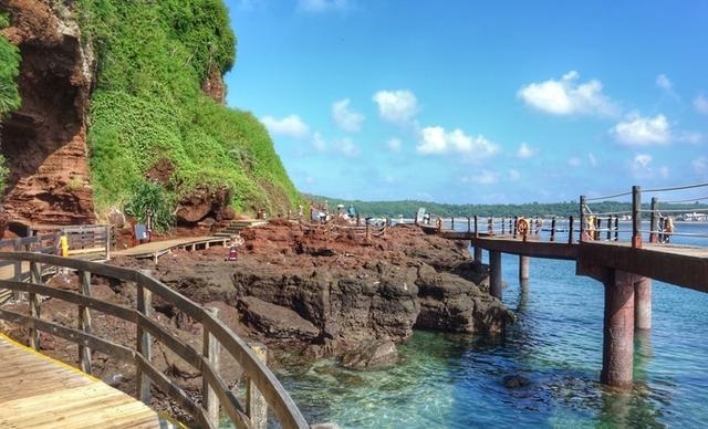 涠洲岛全景游【火山地址公园•天主教堂•五彩滩•南湾街•滴水丹屏】 2天1晚纯玩游【北海起止】