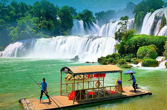 【山水与长寿7天游】桂林象鼻山•漓江阳朔•世外桃源•德