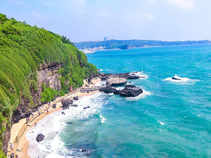 <b>【山水涠洲记5天游】德天跨国瀑布•鹅泉•通灵大峡谷•北海银滩•涠洲岛5天4晚纯玩游【2人-8人小团】</b>